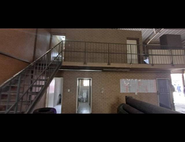 INDUSTRIAL FOR SALE IN SEBENZA